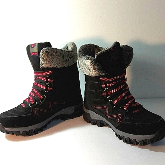 NWOT Fashion Black Faux Suede Boots, Size 36 - Picture 2 of 16